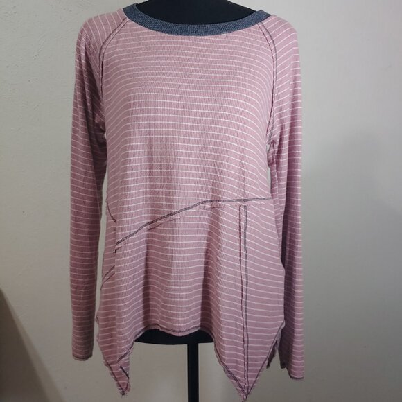 Hem & Thread Long Sleeve Raglan Super Soft and Stretchy Top - Picture 1 of 6
